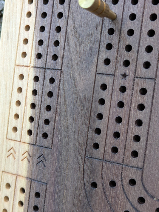 Cribbage board - Black Walnut with Sapwood (Board C)