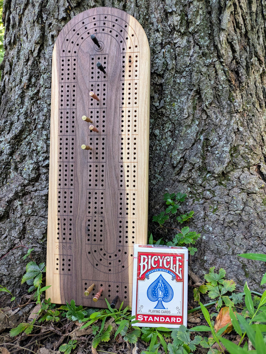 Cribbage board - Black Walnut with Sapwood (Board A)